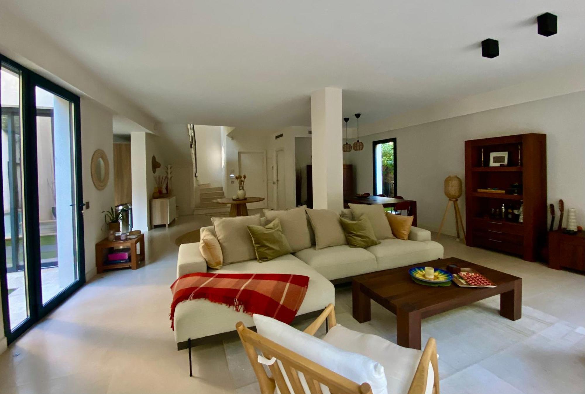 Rumah Bali Cannes Exterior foto