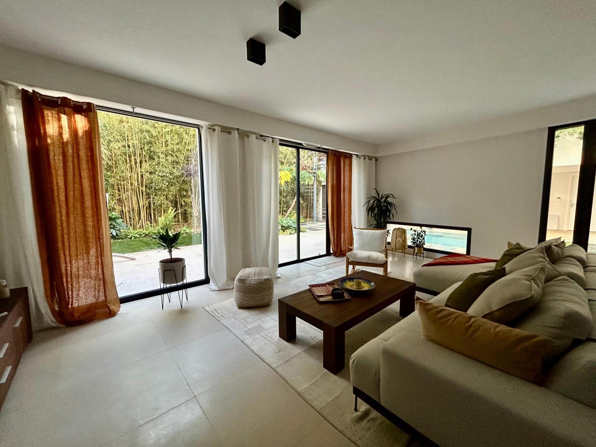 Rumah Bali Cannes Exterior foto